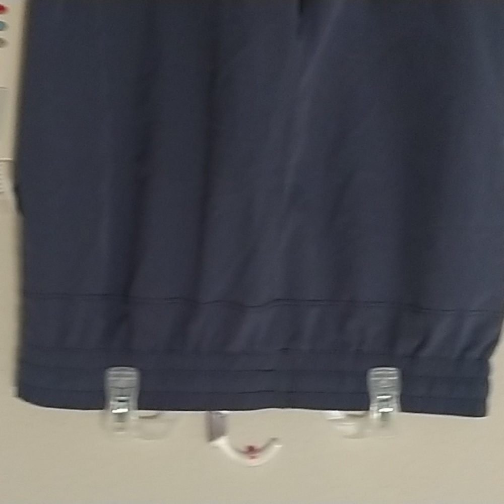 Man Amazon  essentials  pants. - Picture 5 of 10